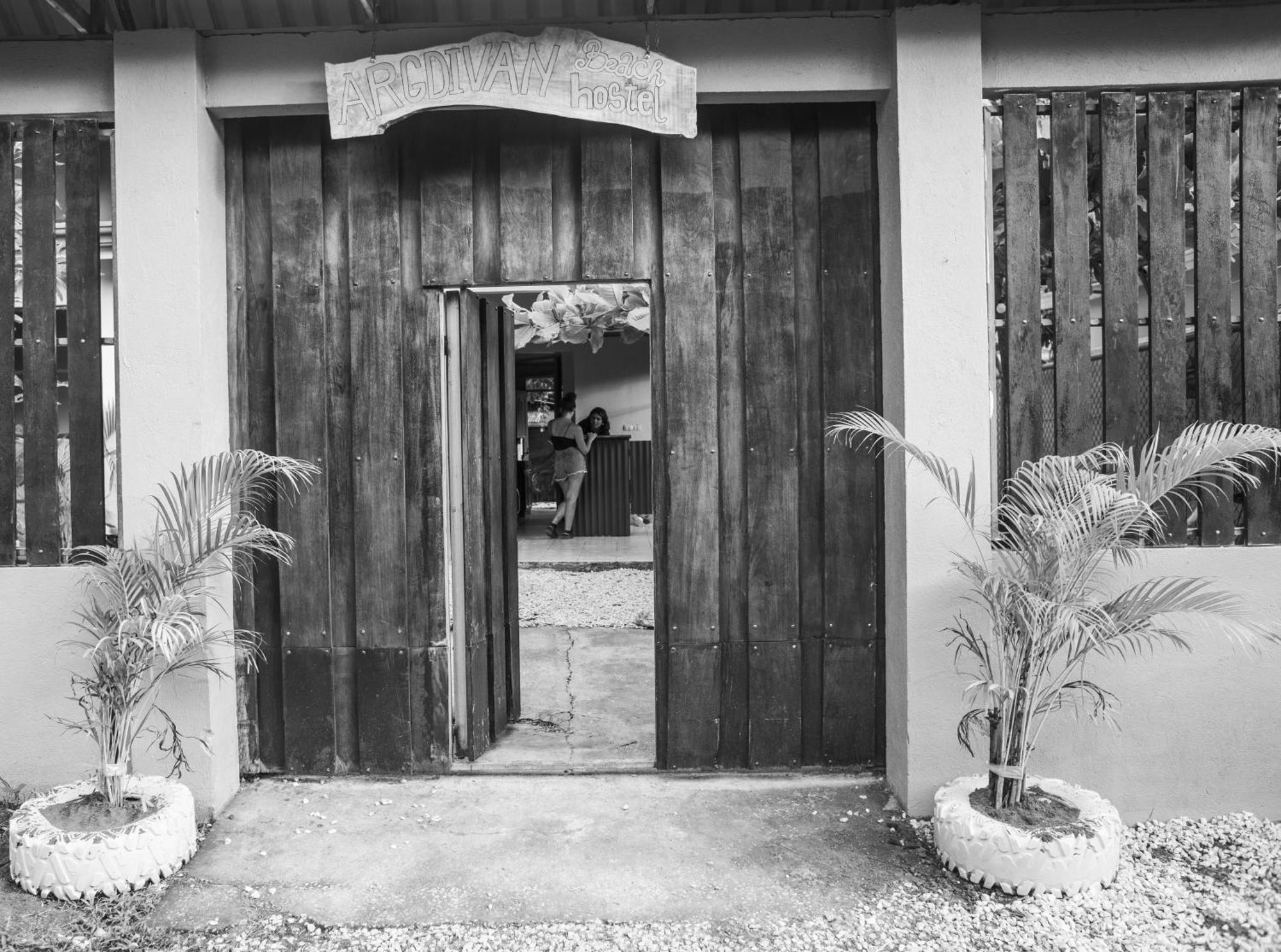 Argdivan Beach Hostel Sámara Exterior foto